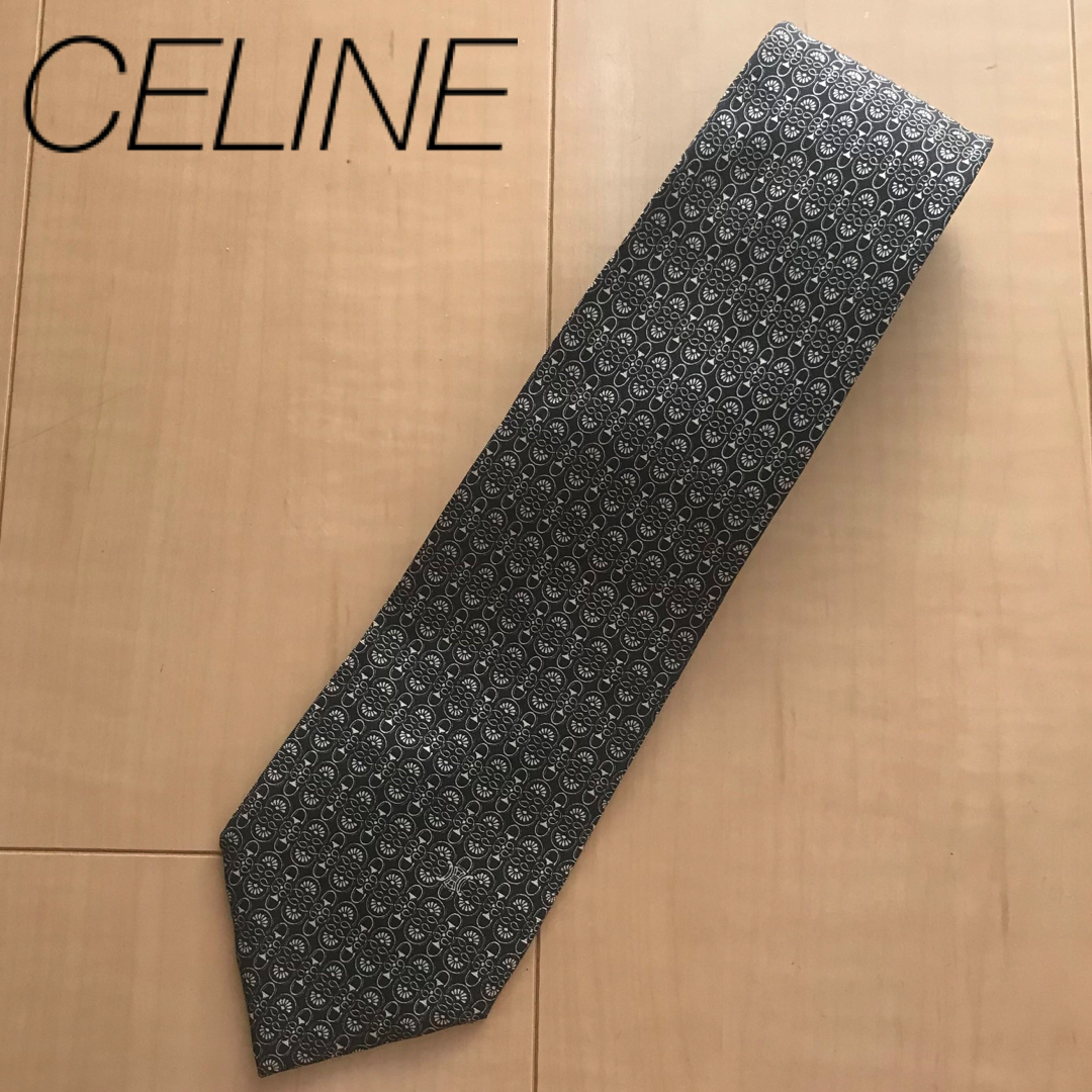 celine(セリーヌ)のCELINE ネクタイ　黒　ブランド メンズのファッション小物(ネクタイ)の商品写真