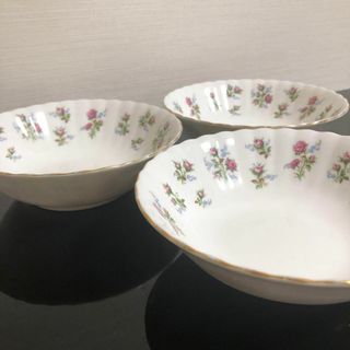 ロイヤルアルバートサラダボールとフォーク&スプーン-