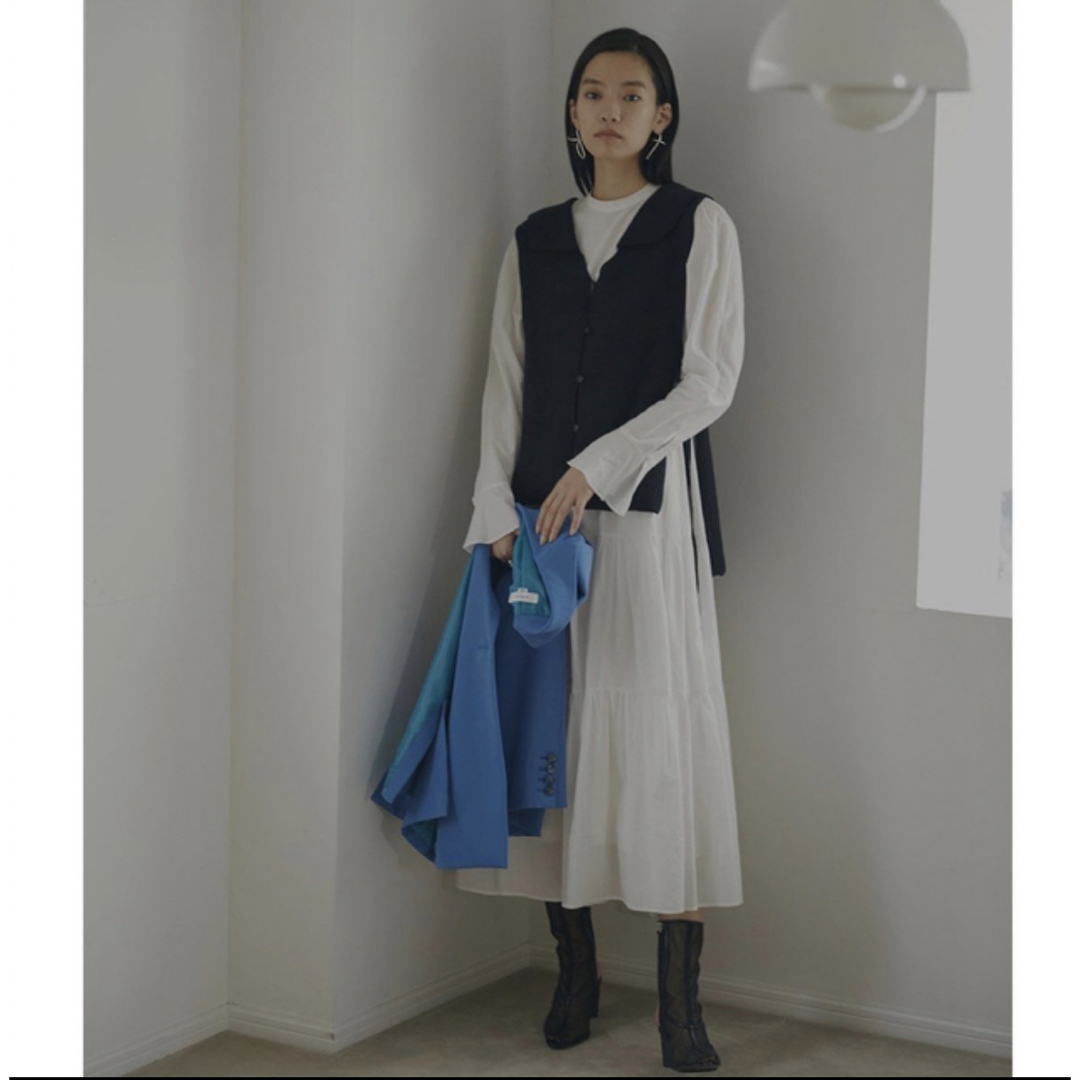 Ameri VINTAGE(アメリヴィンテージ)の① AMERI    COLLAR KNIT VEST WITH DRESS レディースのワンピース(ロングワンピース/マキシワンピース)の商品写真