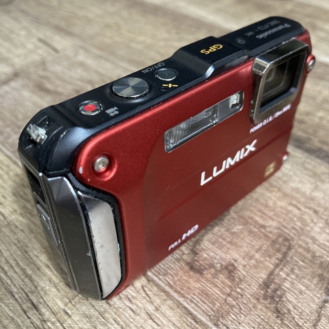 Panasonic - Panasonic LUMIX DMC-FT3 -R (スパーキーレッド)の Panasonic - Panasonic LUMIX DMC-FT3 -R (スパーキーレッド)の