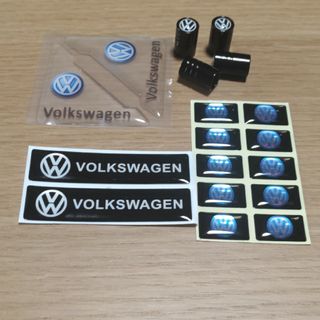 フォルクスワーゲン(Volkswagen)のフォルクスワーゲン　ドアプロテクター＆バルブキャップ＆立体成形ステッカーセット(車外アクセサリ)