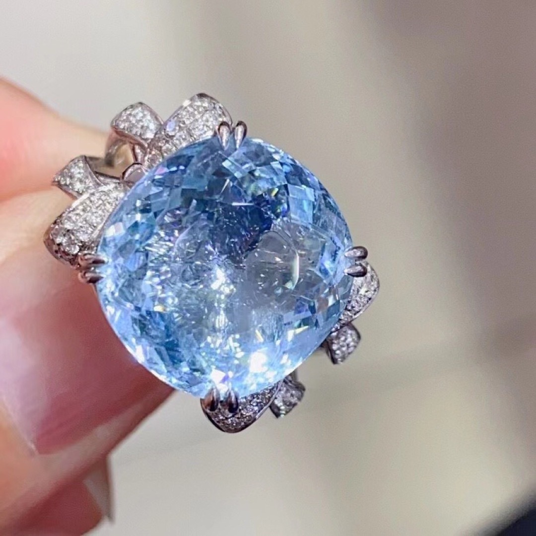 プレゼント⭐天然アクアマリン ダイヤ  リング k18 5.2ct