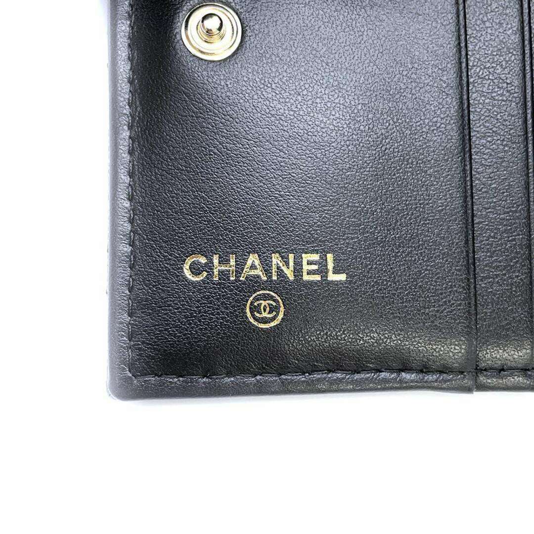 CHANEL - シャネル 二つ折り財布 スモールウォレット ココマーク CHANEL - シャネル 二つ折り財布 スモールウォレット ココマーク