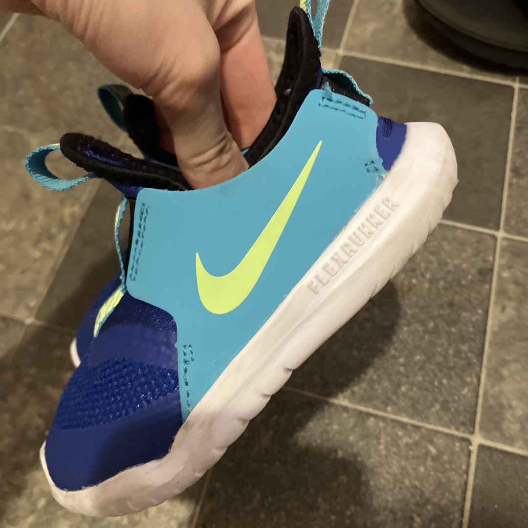 NIKE(ナイキ)のナイキ フレックス ランナー キッズシューズシューズ キッズ スニーカー FAL キッズ/ベビー/マタニティのベビー靴/シューズ(~14cm)(スニーカー)の商品写真