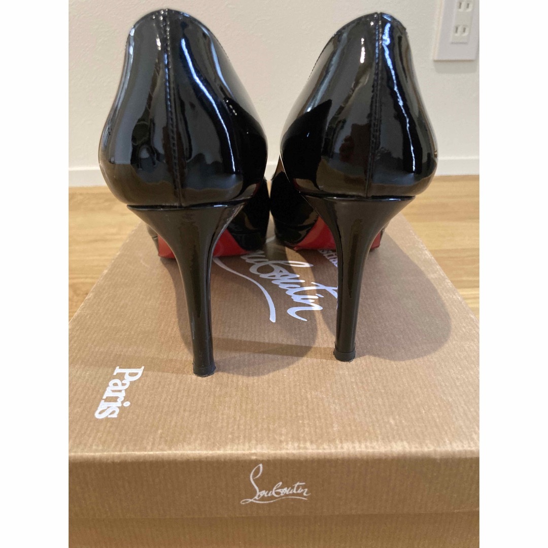 Christian Louboutin(クリスチャンルブタン)の【美品】クリスチャンルブタン　パンプス レディースの靴/シューズ(ハイヒール/パンプス)の商品写真