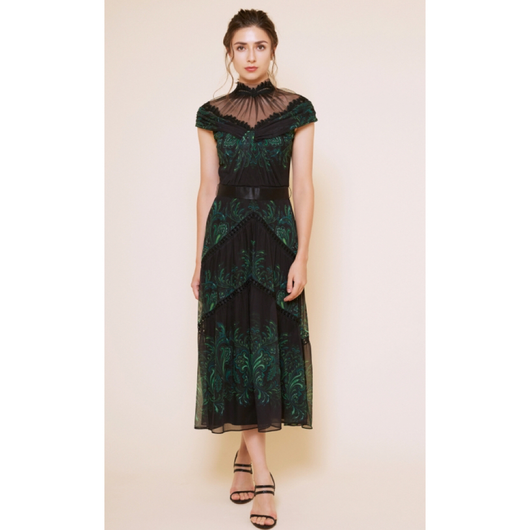 TADASHI SHOJI(タダシショウジ)の新品☆ TADASHI SHOJI  サイズ4【T149】 レディースのワンピース(ロングワンピース/マキシワンピース)の商品写真