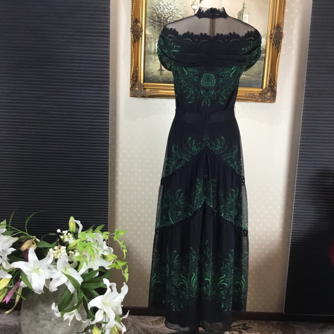 TADASHI SHOJI(タダシショウジ)の新品☆ TADASHI SHOJI  サイズ4【T149】 レディースのワンピース(ロングワンピース/マキシワンピース)の商品写真