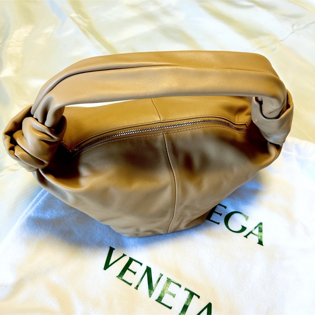 レディース【新品】BOTTEGA VENETA ボッテガヴェネタ ダブルノット バッグ