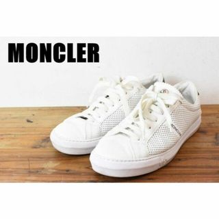 モンクレール 白 スニーカー(メンズ)の通販 81点 | MONCLERのメンズを