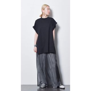 CITY SHOP  ASYMMETRY T-SHIRT