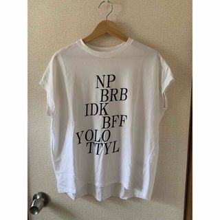 イネド(INED)のイネド　ロゴTシャツ(Tシャツ(半袖/袖なし))