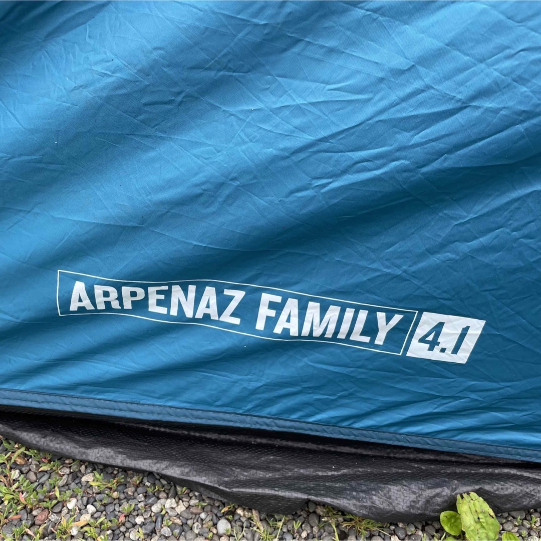 Coleman(コールマン)のケシュア ARPENAZ FAMILY 4.1 FRESH&BLACK スポーツ/アウトドアのアウトドア(テント/タープ)の商品写真