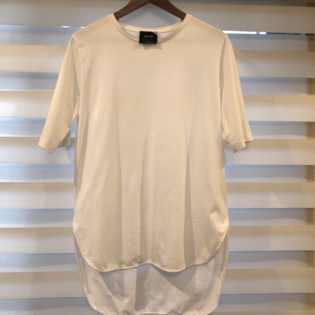 ATON(エイトン)のATON ラウンドヘムTシャツ　 レディースのトップス(Tシャツ(半袖/袖なし))の商品写真