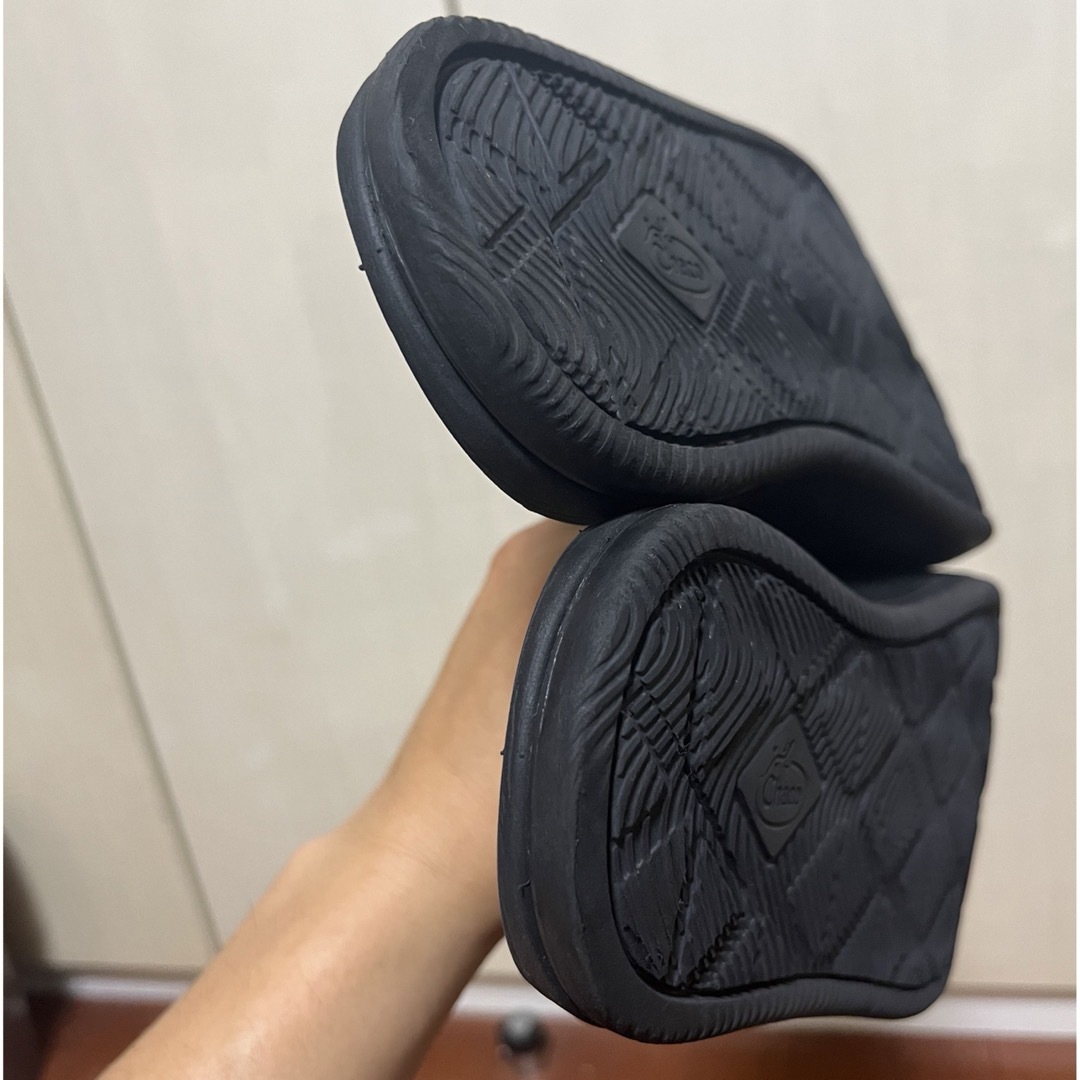 Chaco(チャコ)のChaco チャコ チロス スライド ブラック 27.0㎝（M9） メンズの靴/シューズ(サンダル)の商品写真