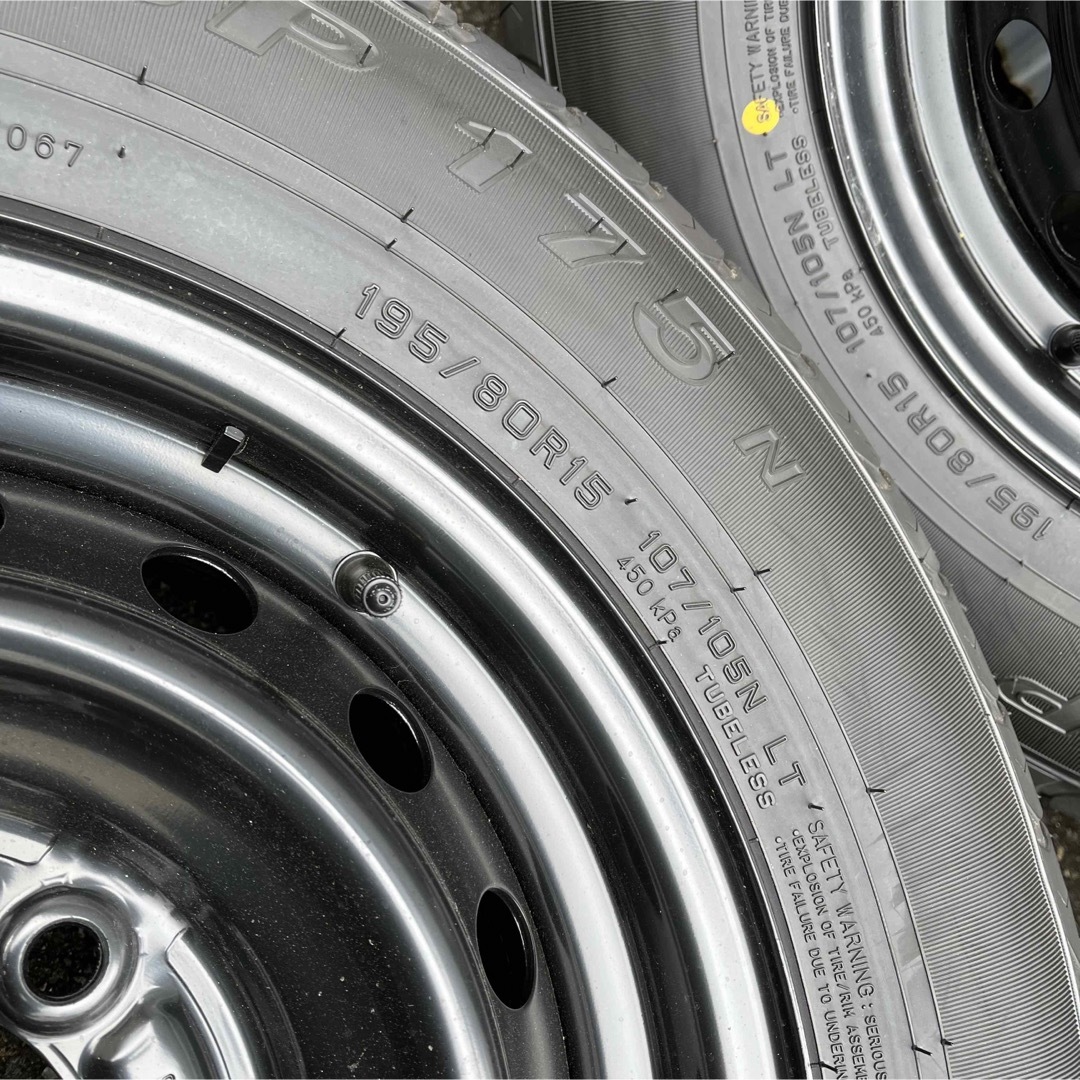 ハイエース 新車外し ダンロップ 純正タイヤホイールセット 195/80R15
