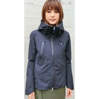 デサントオルテライン(DESCENTE ALLTERRAIN)のデサント グレー　M オルテライン  アクティブシェルジャケット 新品　未使用(ナイロンジャケット)