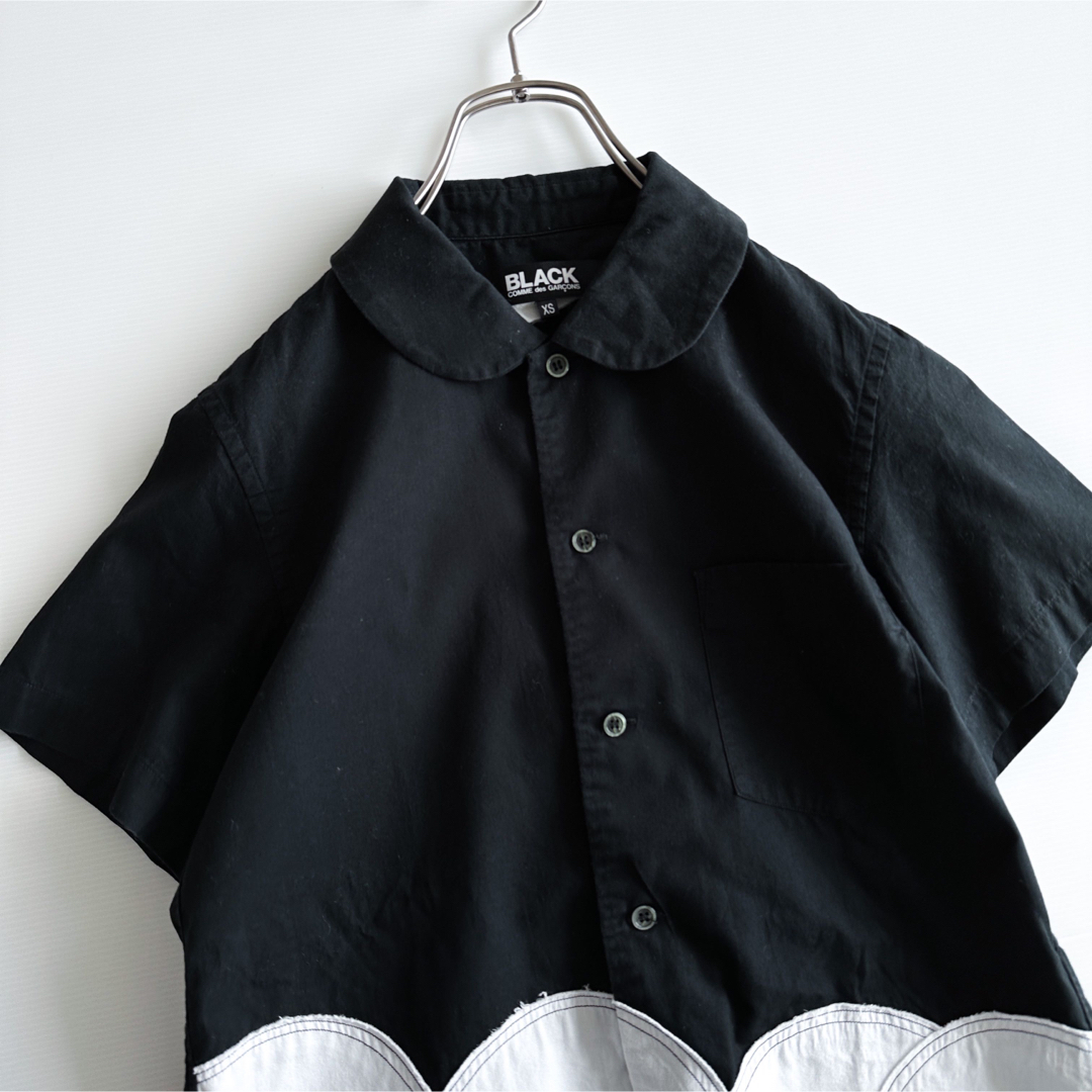 COMME des GARCONS(コムデギャルソン)のブラックコムデギャルソン / デザイン半袖シャツ レディースのトップス(シャツ/ブラウス(半袖/袖なし))の商品写真