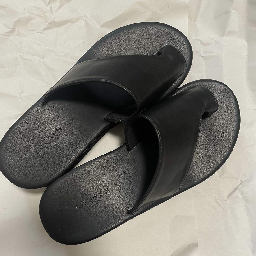 TODAYFUL(トゥデイフル)のlouren leather thong sandal レディースの靴/シューズ(サンダル)の商品写真