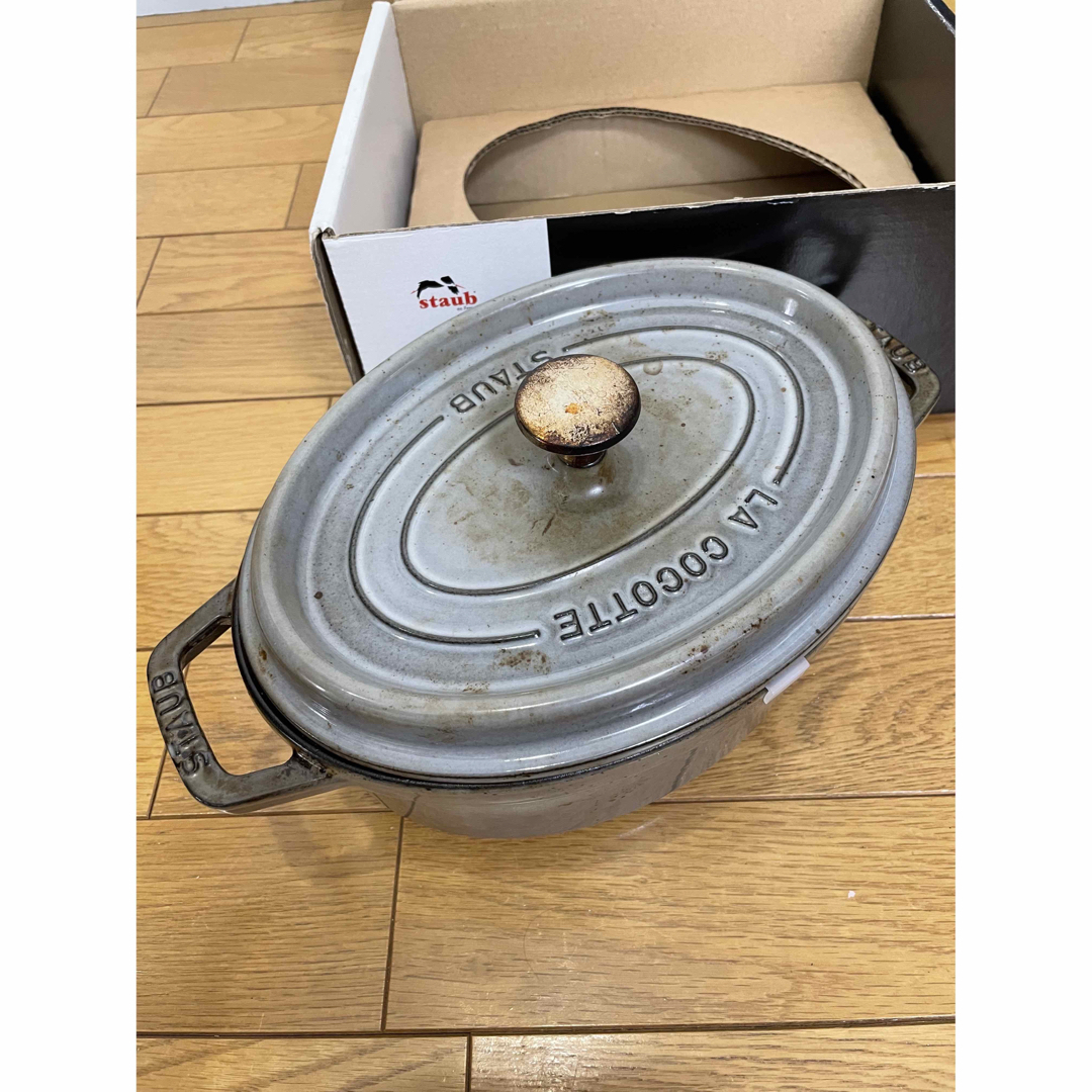 STAUB(ストウブ)のストウブ【Staub】ピコ・ココット オーバル 23cm インテリア/住まい/日用品のキッチン/食器(鍋/フライパン)の商品写真