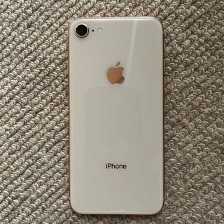 アイフォーン(iPhone)のiPhone8 本体　64GB   (スマートフォン本体)