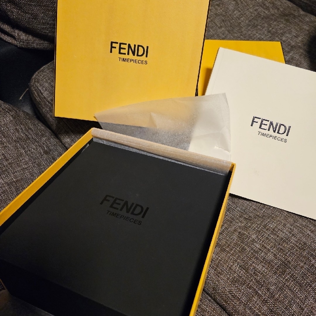 FENDI(フェンディ)のFENDI 腕時計 フェンディマニアFOW848 レディースのファッション小物(腕時計)の商品写真