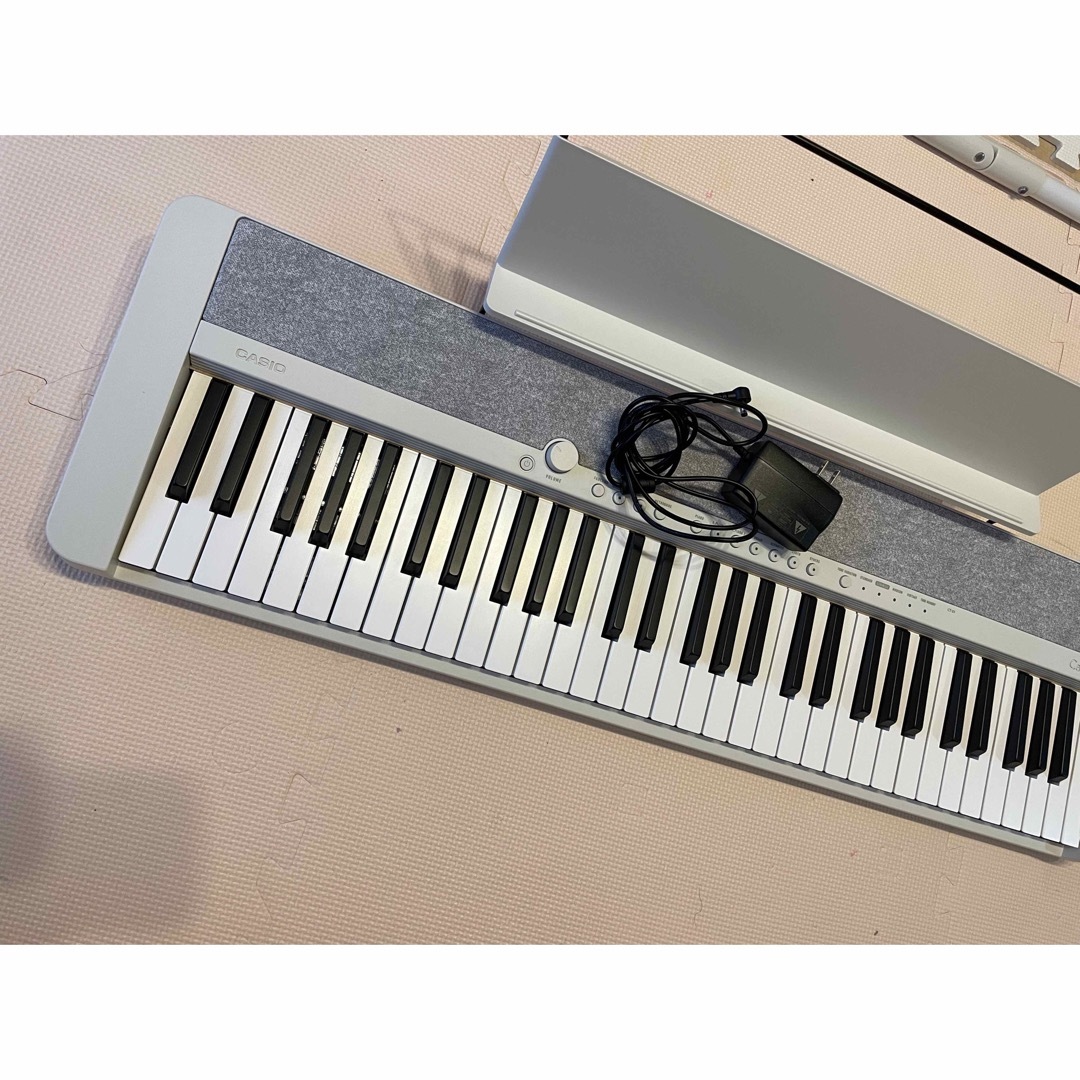 CASIO(カシオ)のカシオ　キーボード Casiotoneホワイト [61鍵盤]　CT-S1WE 楽器の鍵盤楽器(電子ピアノ)の商品写真