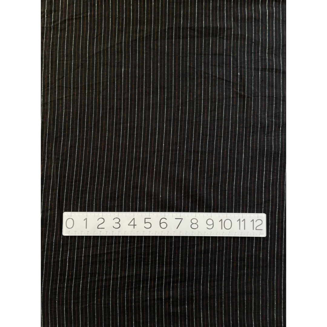 輸入生地 インド 手織り糸染めコットン 生地 ストライプ ボーダー 綿 布 黒 ハンドメイドの素材/材料(生地/糸)の商品写真
