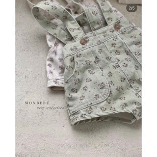 ザラキッズ(ZARA KIDS)のmonbebe 花柄サス付きサロペット　Lサイズ(ロンパース)