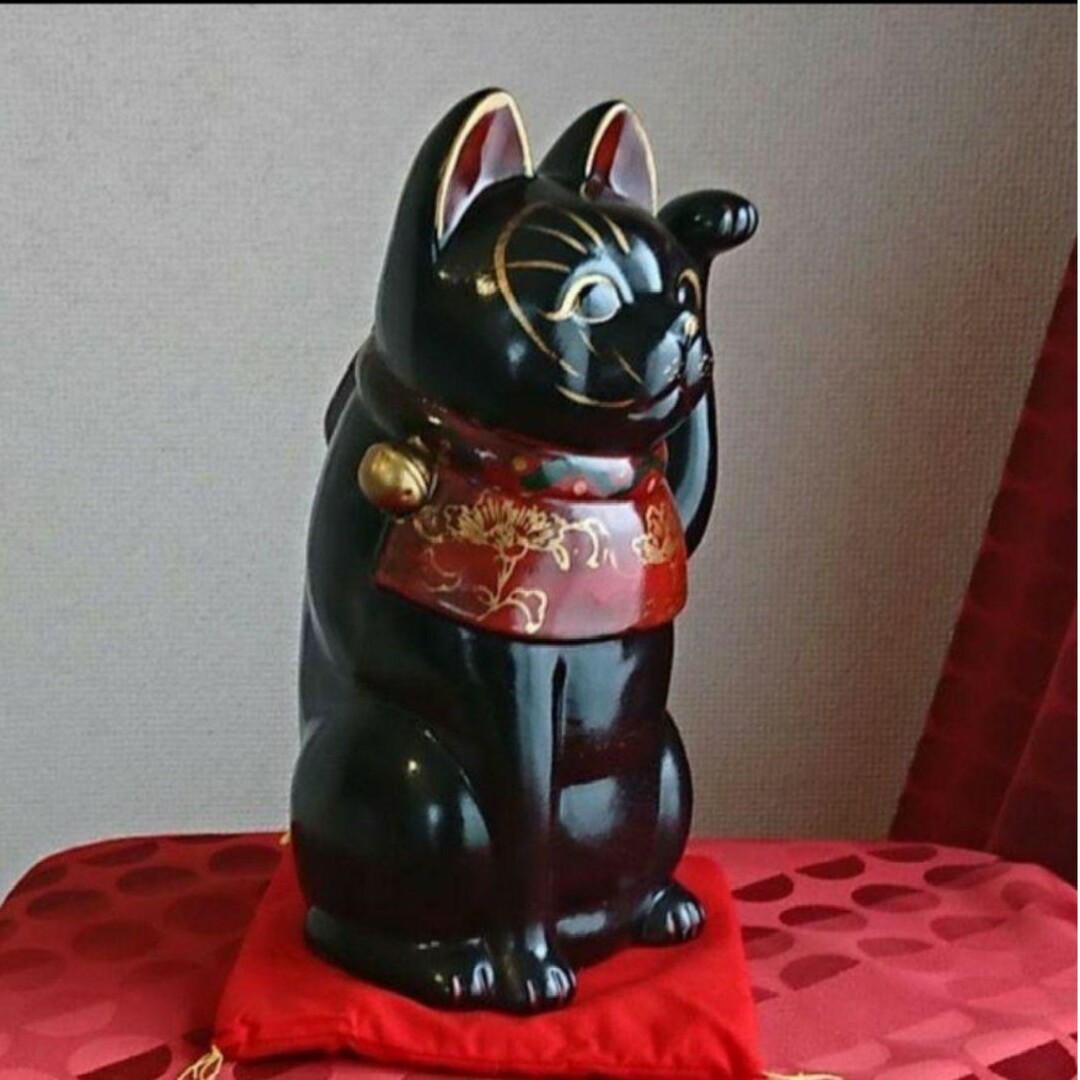 8/1迄限定値引中✨吉祥江戸古色》黒猫左手上げ 招き猫★厄病退散•座布団付き