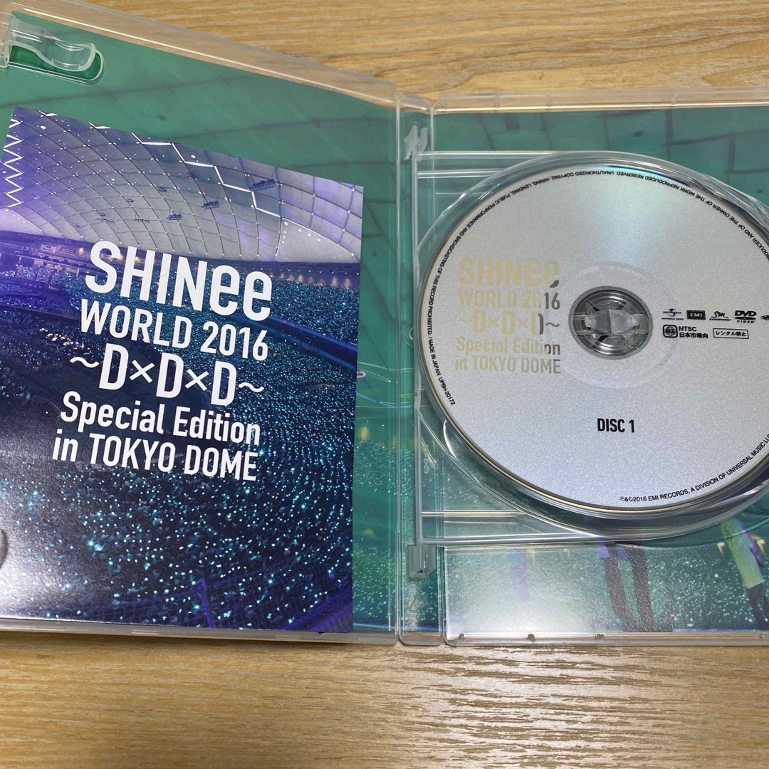 SHINee(シャイニー)のSHINee WORLD 2016～D×D×D～ Special Edition エンタメ/ホビーのDVD/ブルーレイ(韓国/アジア映画)の商品写真