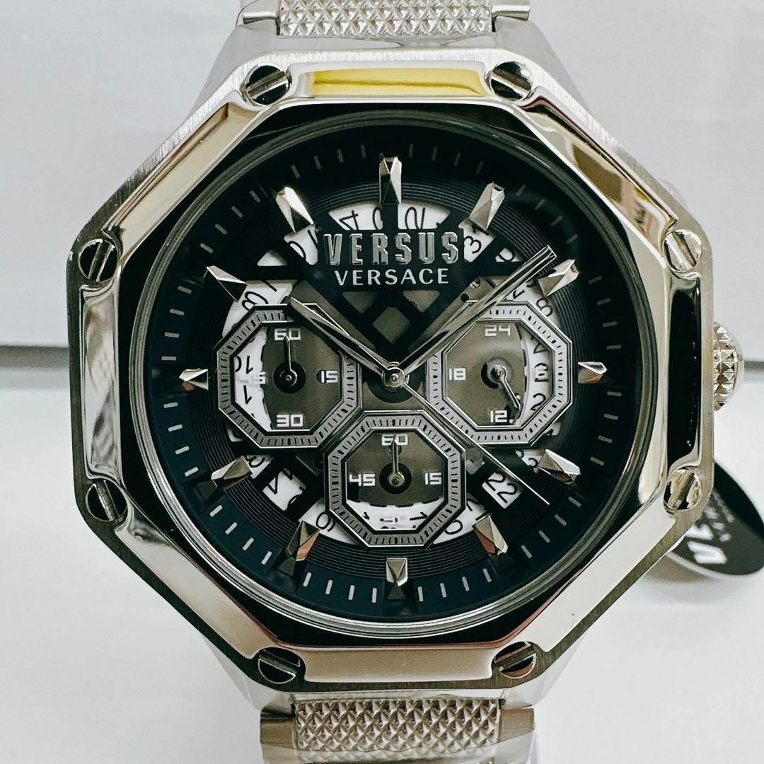 Gianni Versace(ジャンニヴェルサーチ)の【新品】ヴェルサス/ヴェルサーチ 定価4万円 シルバー クォーツ メンズ腕時計 メンズの時計(腕時計(アナログ))の商品写真