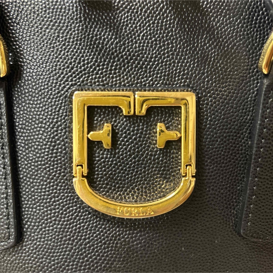 Furla(フルラ)のFURLA フルラ ファンタスティカ ショルダーバッグ ハンドバッグ 　黒 レディースのバッグ(ハンドバッグ)の商品写真