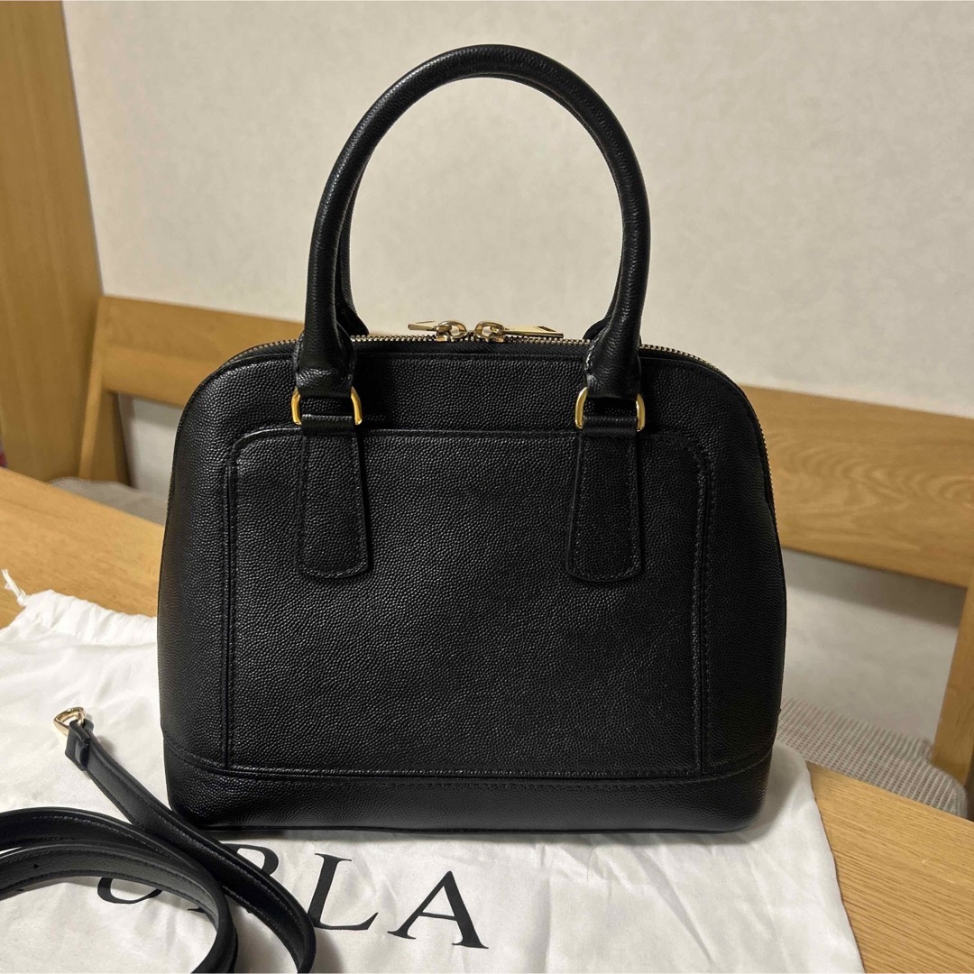 Furla(フルラ)のFURLA フルラ ファンタスティカ ショルダーバッグ ハンドバッグ 　黒 レディースのバッグ(ハンドバッグ)の商品写真