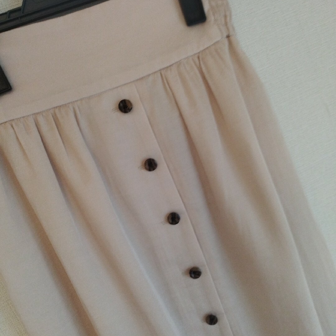 UNITED ARROWS(ユナイテッドアローズ)のUNITED ARROWS エメルリファインズ　ロングスカート　タグ付き新品 レディースのスカート(ロングスカート)の商品写真