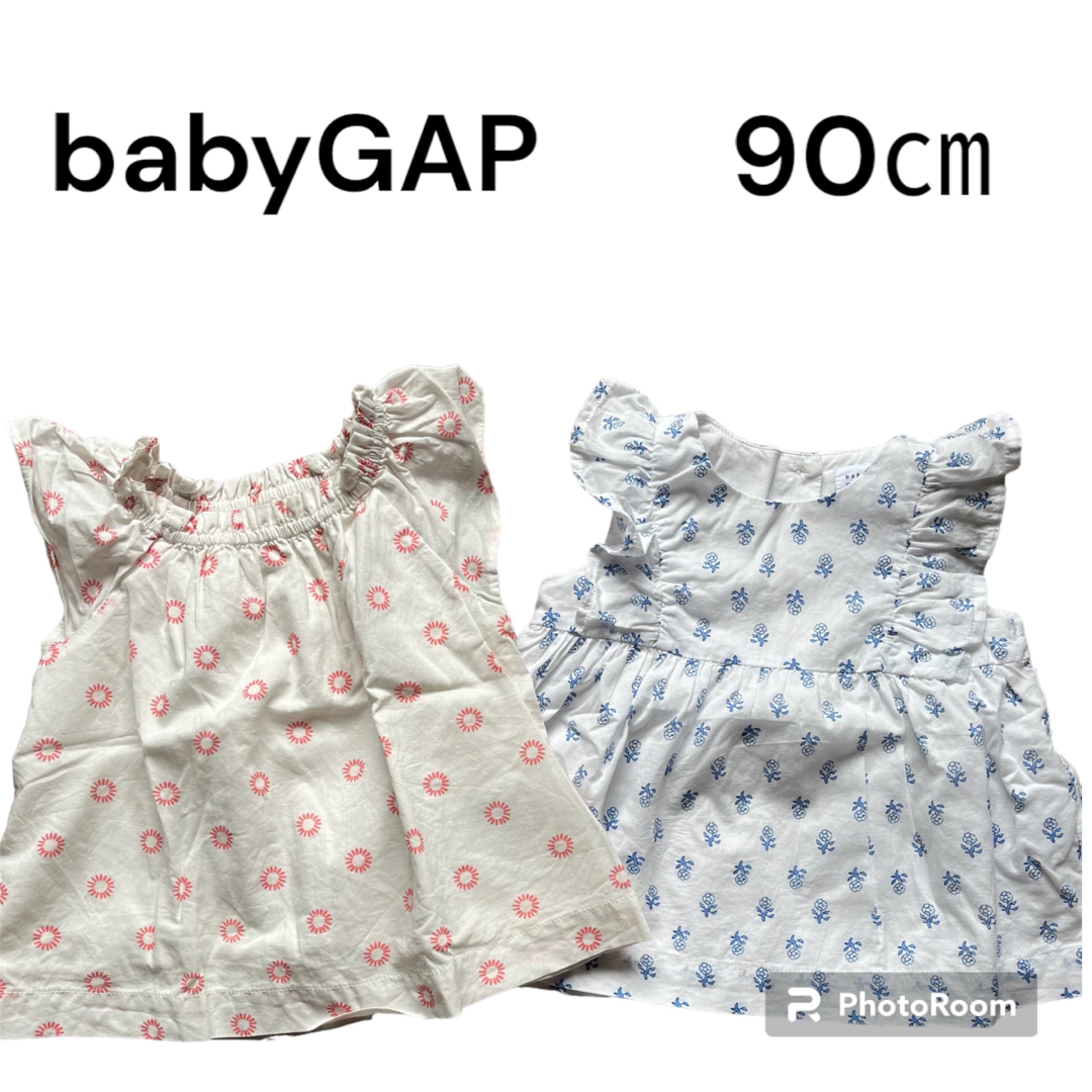 babyGAP(ベビーギャップ)のベビーギャップ コットンフレアトップス2枚セット90 キッズ/ベビー/マタニティのキッズ服女の子用(90cm~)(Tシャツ/カットソー)の商品写真