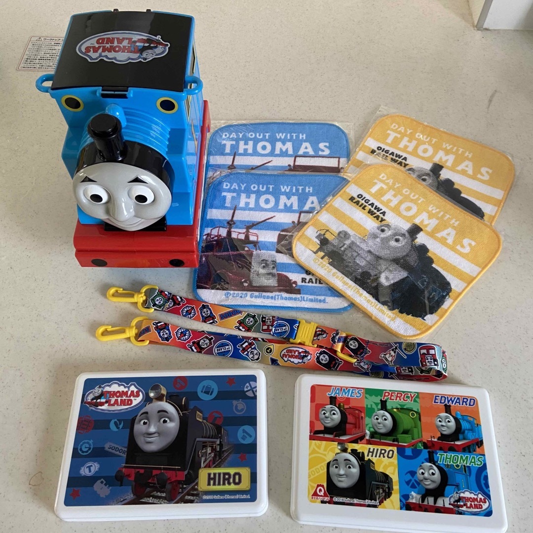 トーマスランド ポップコーンバケット ランチBOX 大井川鐵道ハンカチタオル エンタメ/ホビーのおもちゃ/ぬいぐるみ(キャラクターグッズ)の商品写真