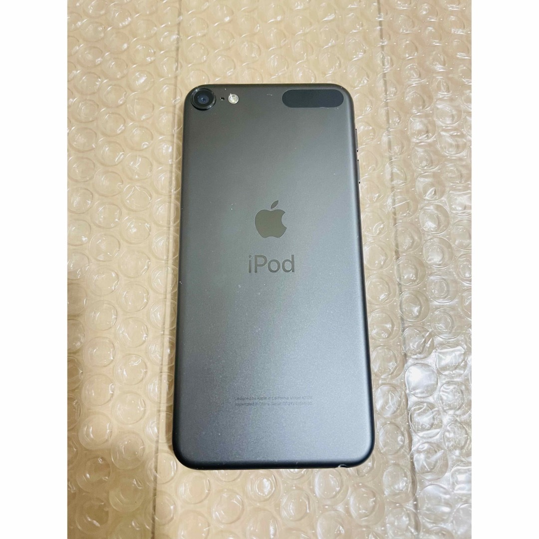 iPod touch(アイポッドタッチ)の【新品同様品】iPod touch 第7世代 32GB MVHW2J/A スマホ/家電/カメラのオーディオ機器(ポータブルプレーヤー)の商品写真