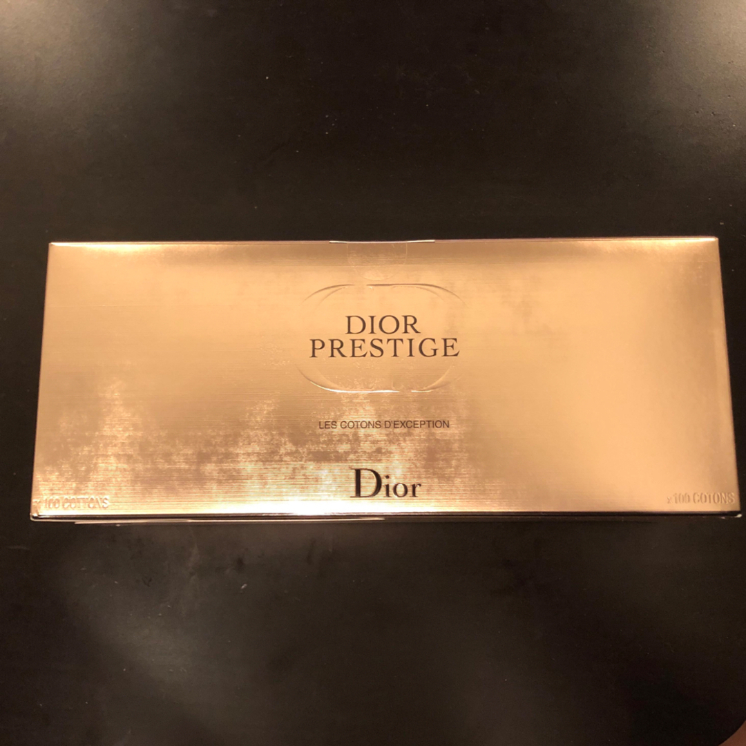 Dior(ディオール)のディオール　コットン　100枚入り コスメ/美容のスキンケア/基礎化粧品(その他)の商品写真