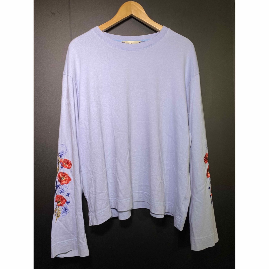 Jieda(ジエダ)のJieDa FLOWER EMBROIDERY L/S SAX 2 メンズのトップス(Tシャツ/カットソー(七分/長袖))の商品写真