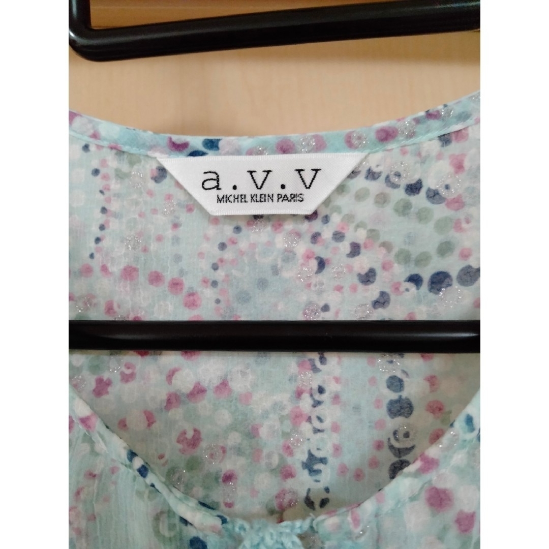 a.v.v(アーヴェヴェ)の【№２０５】a.v.v. MICHEL KLEIN PARIS レディースのトップス(チュニック)の商品写真