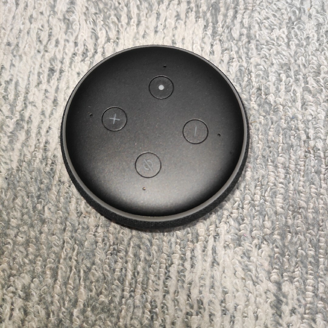 ECHO(エコー)のamazon　echo　dot　エコードット　第3世代 スマホ/家電/カメラのオーディオ機器(スピーカー)の商品写真