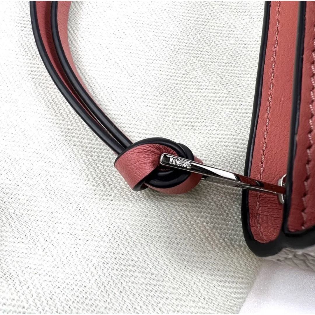 最大89%OFFクーポン LOEWE - ロエベ コンパクトジップウォレットの通販