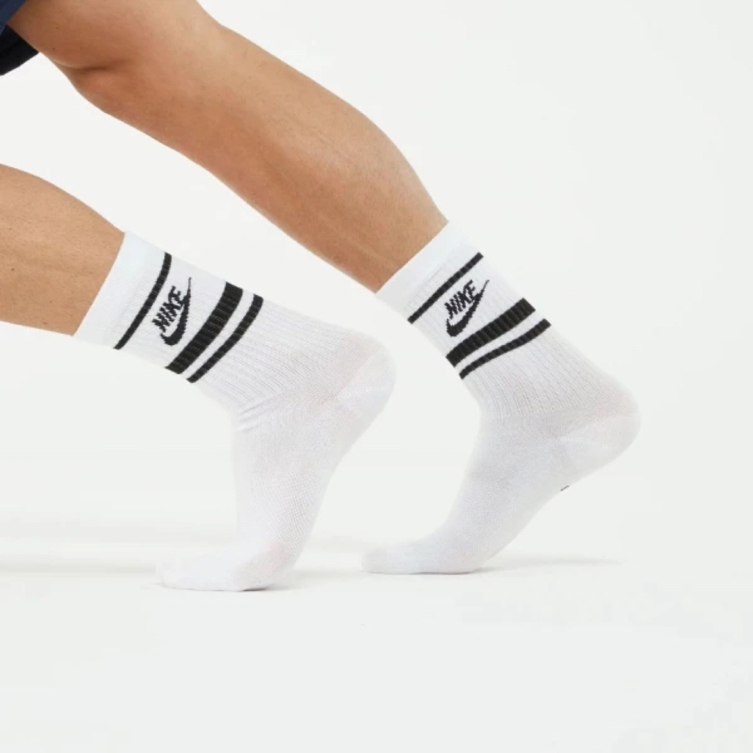 NIKE(ナイキ)の【新品】NIK NSW ESSENTIAL STRIPE SOCKS × 2  メンズのレッグウェア(ソックス)の商品写真