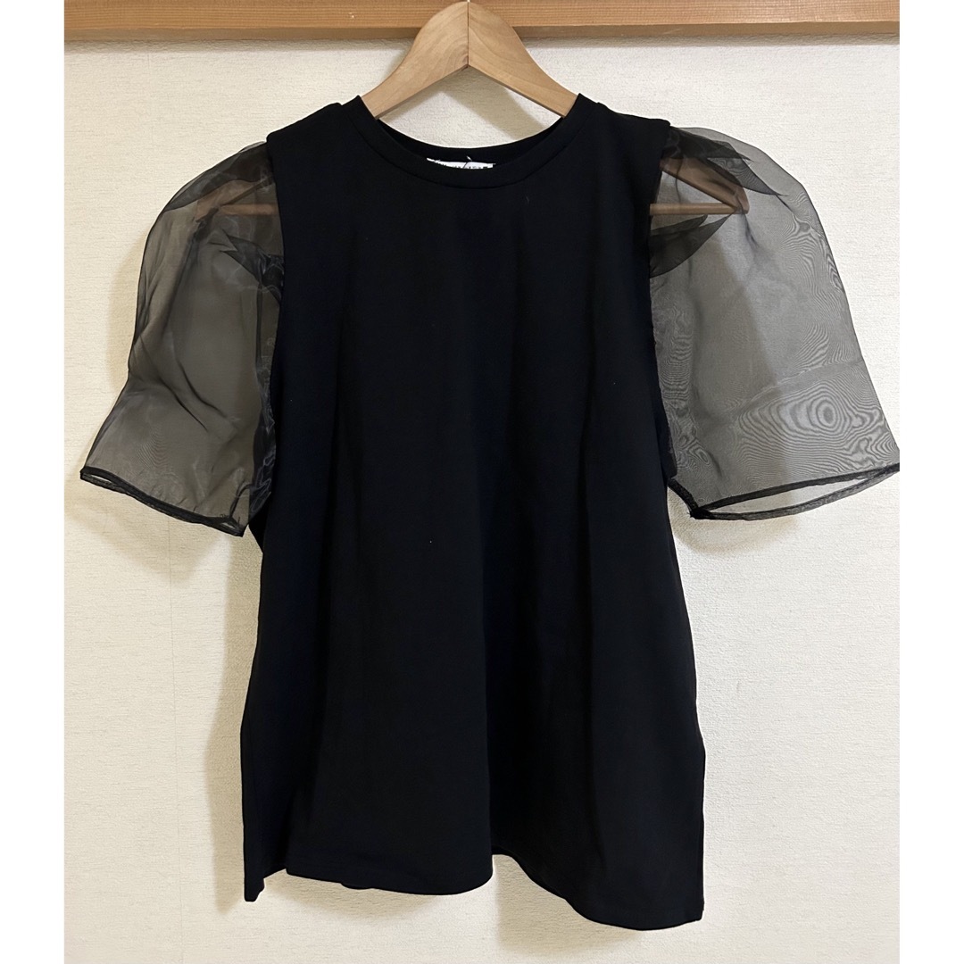 ZARA(ザラ)のZARA  ボリュームオーガンザトップス　M レディースのトップス(シャツ/ブラウス(半袖/袖なし))の商品写真