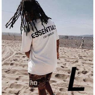 フィアオブゴッド(FEAR OF GOD)のエッセンシャルズ　FOG ESSENTIALS 半袖Tシャツ ホワイト L(Tシャツ/カットソー(半袖/袖なし))