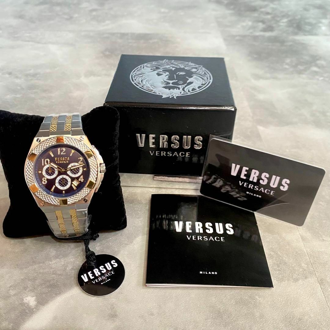 VERSACE - 【新品箱付き】ヴェルサーチ メンズ腕時計 シルバー