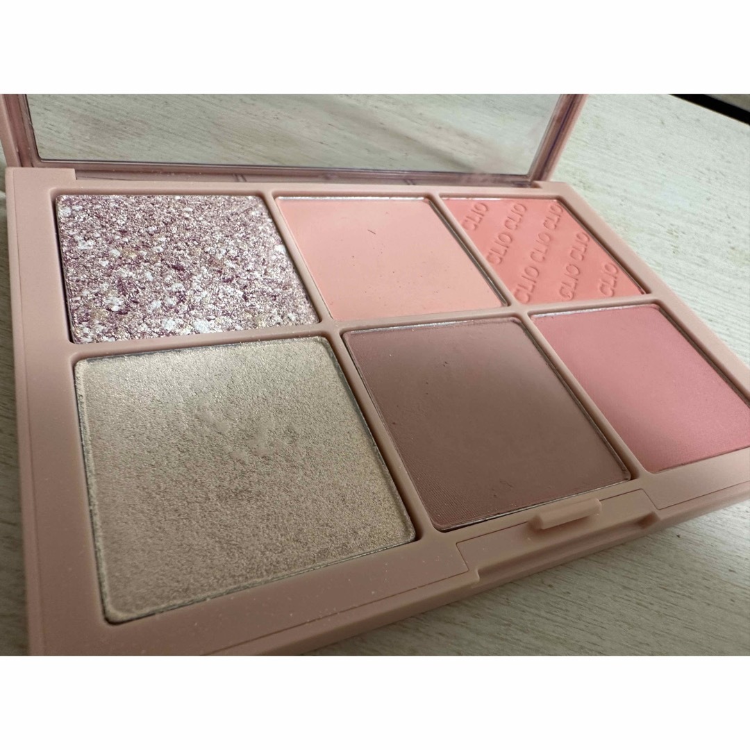 CLIO(クリオ)の【最終値下げ】CLIO PRO BLUSHER PALETTE コスメ/美容のベースメイク/化粧品(チーク)の商品写真