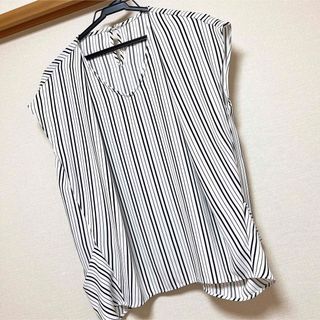 ロペピクニック(Rope' Picnic)のロペピクニック 半袖 ブラウス ストライプ Vネック(シャツ/ブラウス(半袖/袖なし))