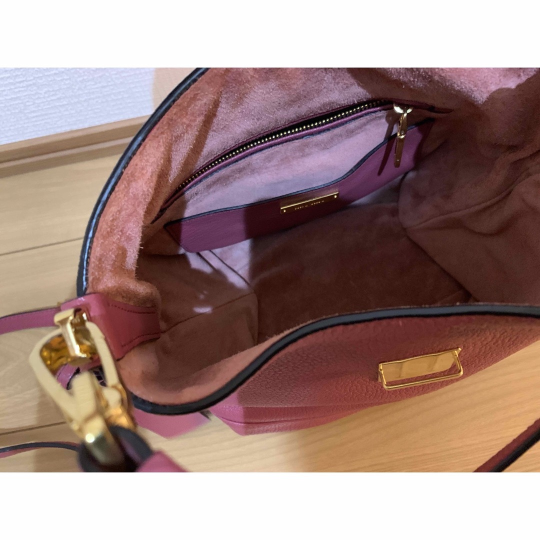 miumiu(ミュウミュウ)のミュウミュウ　ショルダー バッグ レディースのバッグ(ショルダーバッグ)の商品写真
