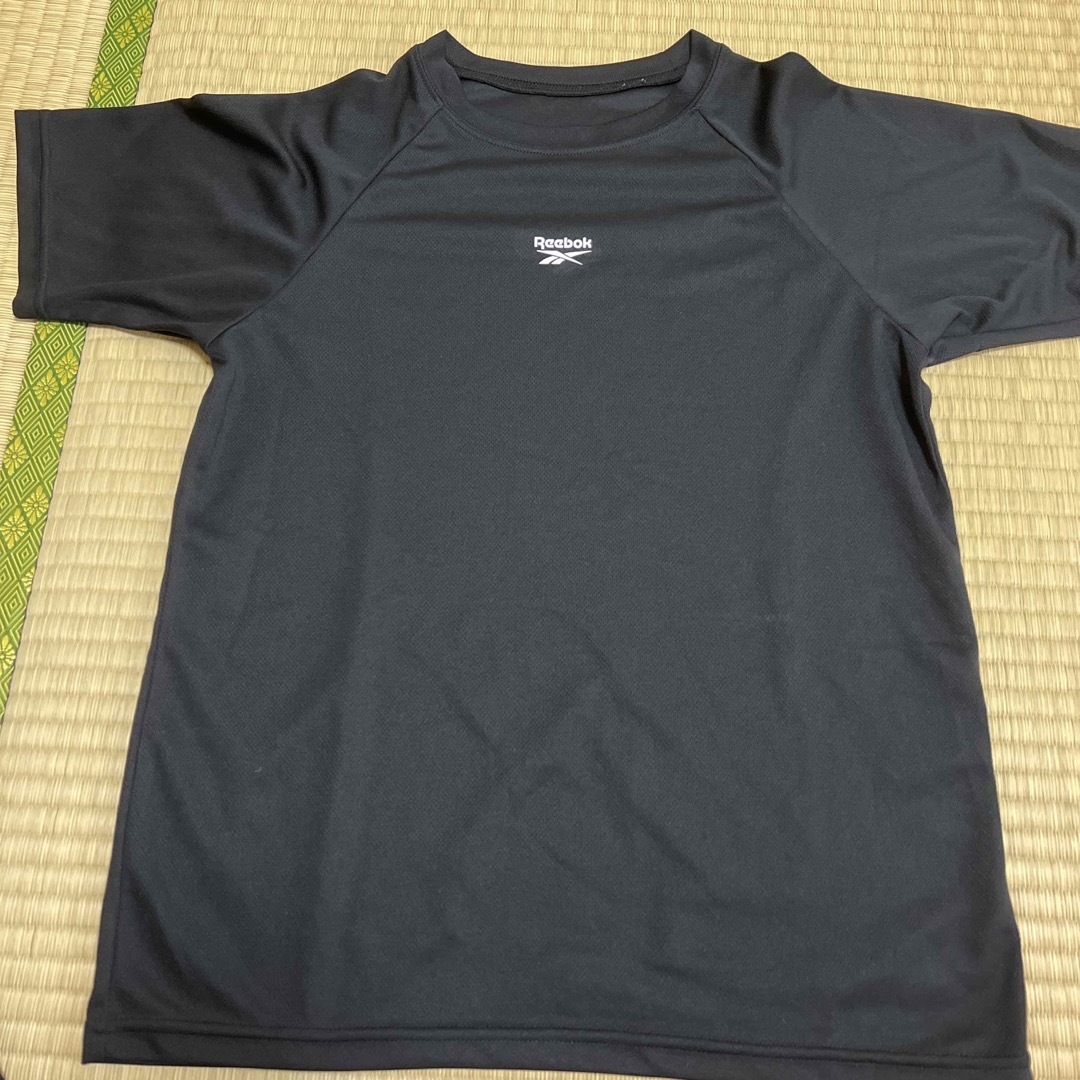 Reebok(リーボック)のNEWEAR reabok DC Tシャツ５枚セット　160 キッズ/ベビー/マタニティのキッズ服男の子用(90cm~)(Tシャツ/カットソー)の商品写真